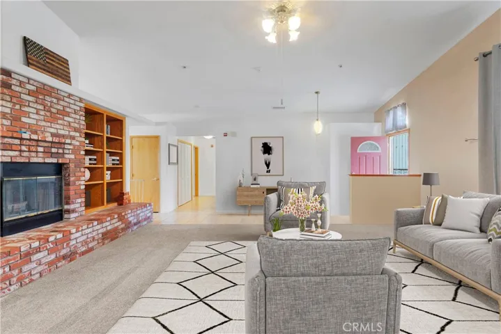 13991 Falling Leaf Road, Apple Valley, California 92307
