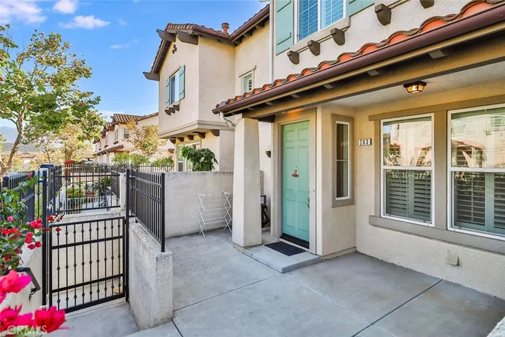 203 Via Antonio, Newbury Park, California 91320