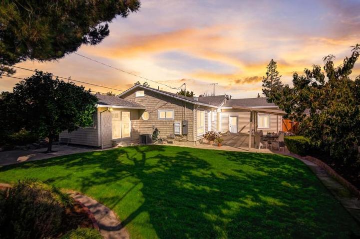 1222 Dewey Street, Redwood City, California 94061