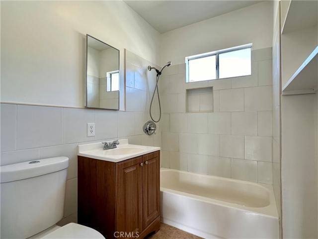 1084 Lime Avenue, Long Beach, California 90813