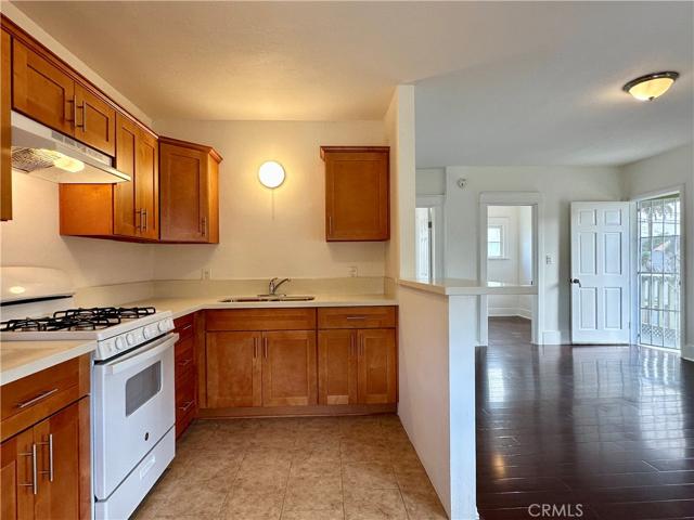 1084 Lime Avenue, Long Beach, California 90813