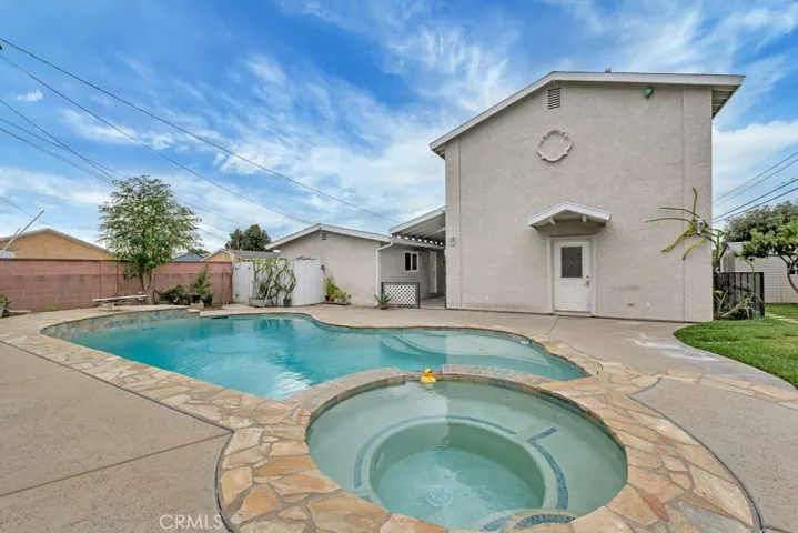 1122 S Susanna Avenue, West Covina, California 91790