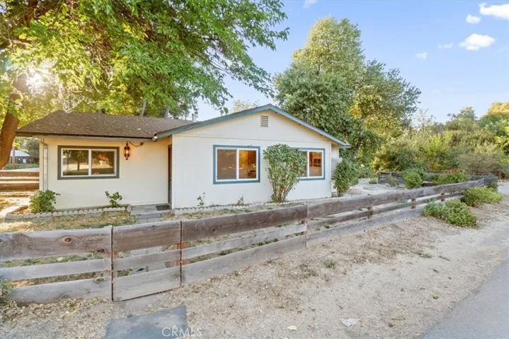 5204 Ensenada, Atascadero, California 93422