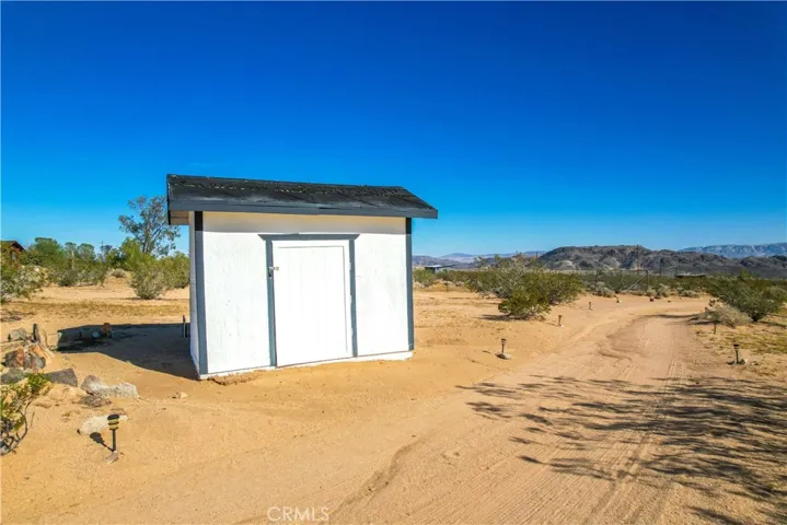 4425 Repton Avenue, Johnson Valley, California 92285