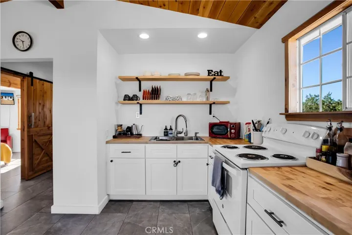 4425 Repton Avenue, Johnson Valley, California 92285