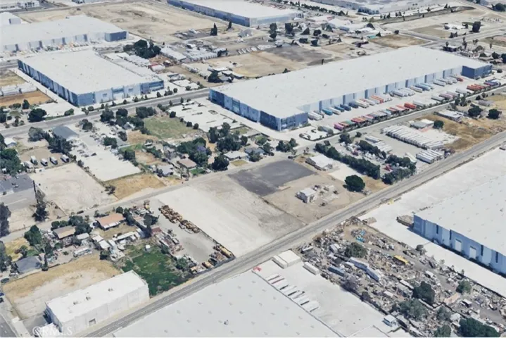 9276 S Lincoln Avenue, San Bernardino, California 92408