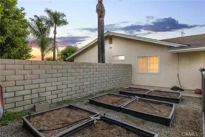 425 Winston Way, Upland, California 91786