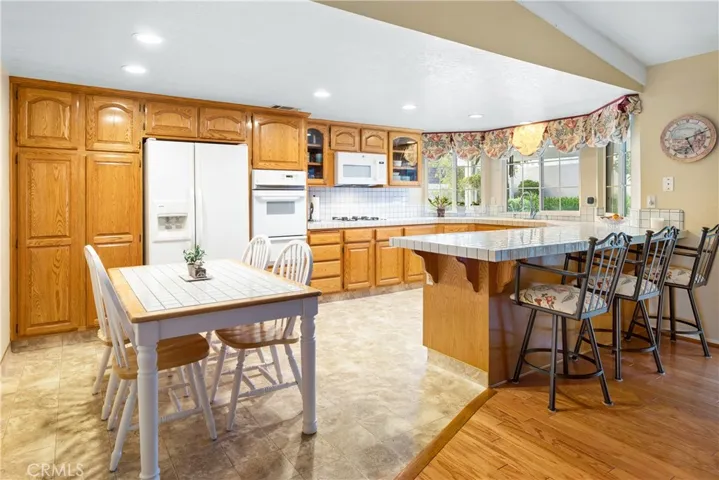 425 Winston Way, Upland, California 91786