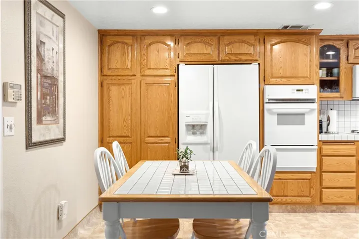 425 Winston Way, Upland, California 91786