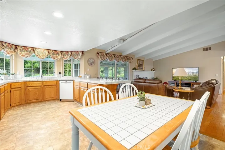 425 Winston Way, Upland, California 91786