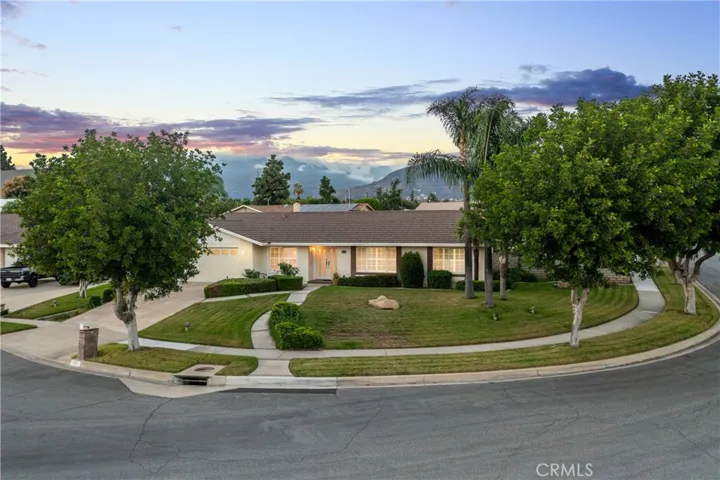 425 Winston Way, Upland, California 91786