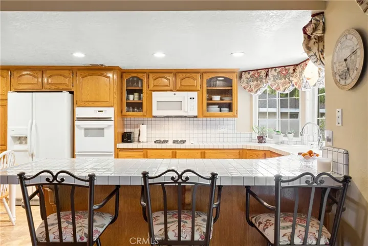 425 Winston Way, Upland, California 91786