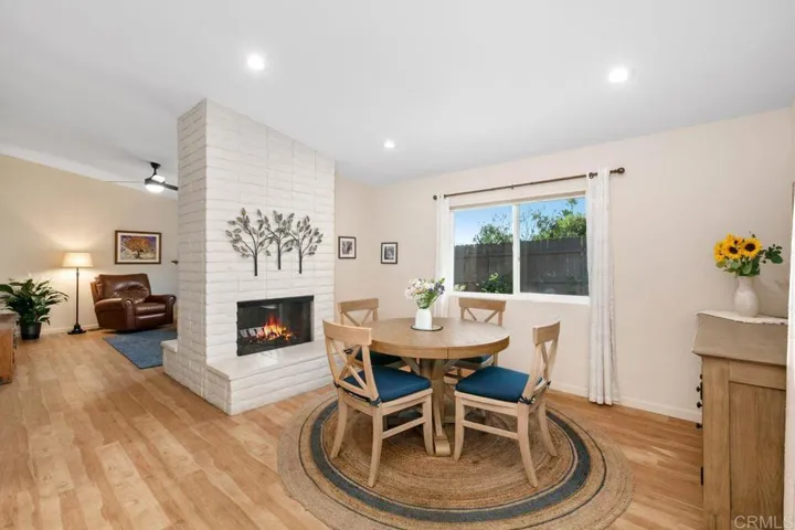 Den/Family/Great Room