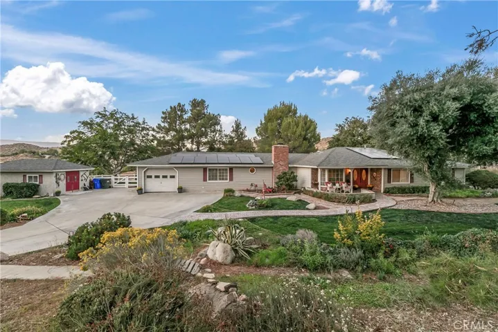 2947 Calmgarden Road, Acton, California 93510