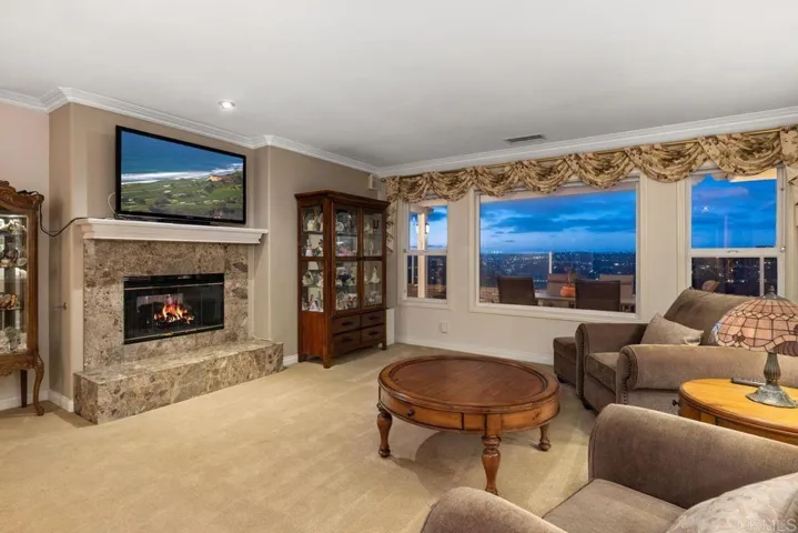 7601 Primavera Way, Carlsbad, California 92009