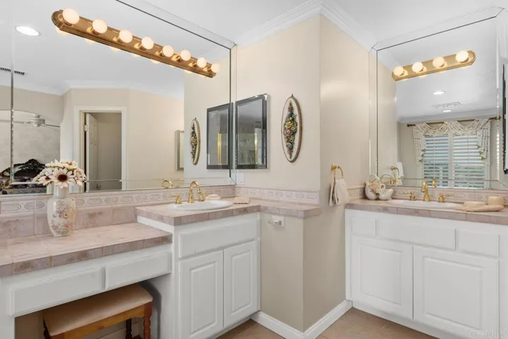 7601 Primavera Way, Carlsbad, California 92009