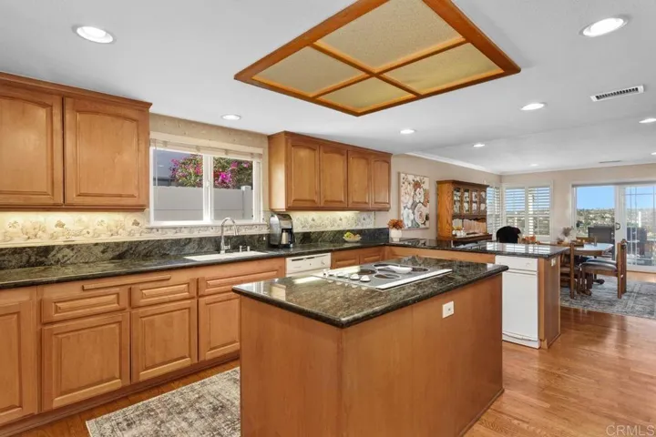 7601 Primavera Way, Carlsbad, California 92009