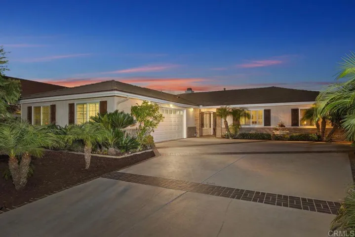 7601 Primavera Way, Carlsbad, California 92009