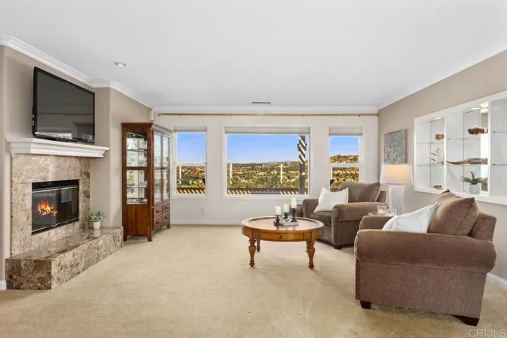7601 Primavera Way, Carlsbad, California 92009
