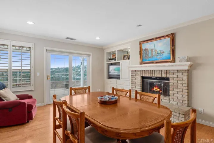 7601 Primavera Way, Carlsbad, California 92009