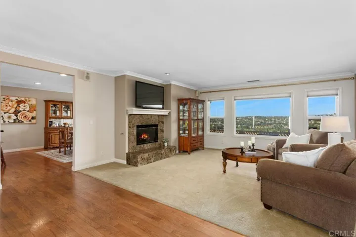 7601 Primavera Way, Carlsbad, California 92009