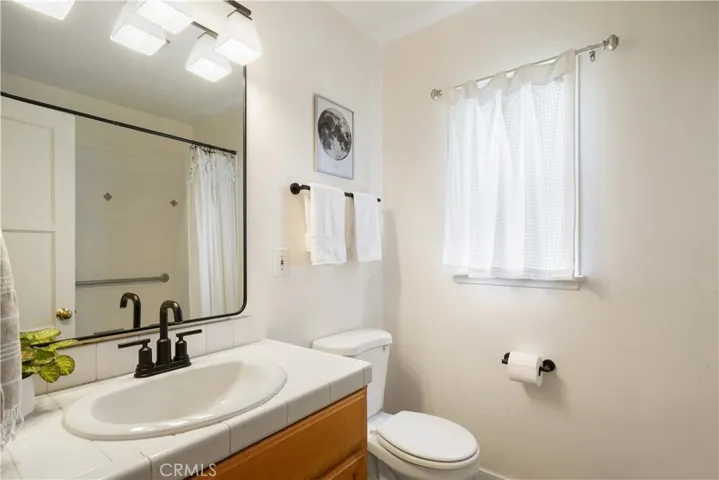 10342 Vassar Avenue, Chatsworth, California 91311