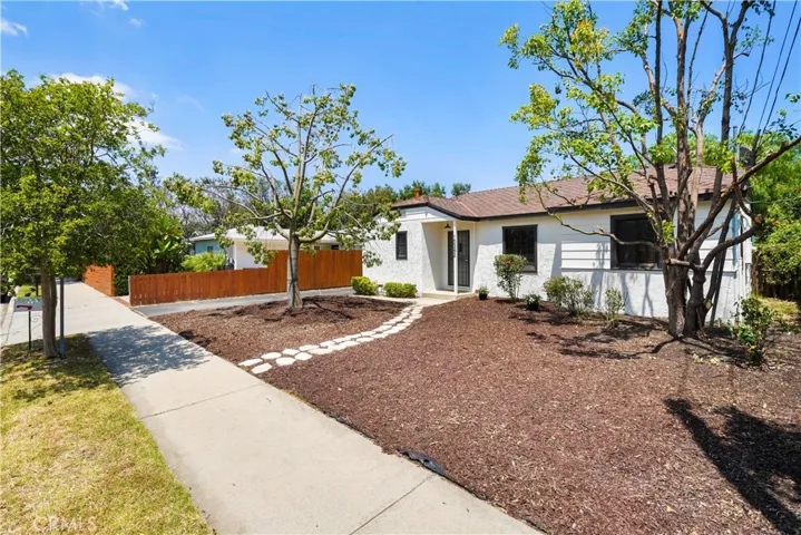 10342 Vassar Avenue, Chatsworth, California 91311