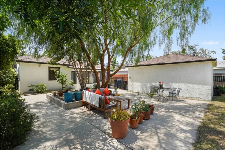 10342 Vassar Avenue, Chatsworth, California 91311