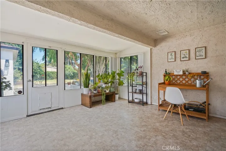 10342 Vassar Avenue, Chatsworth, California 91311