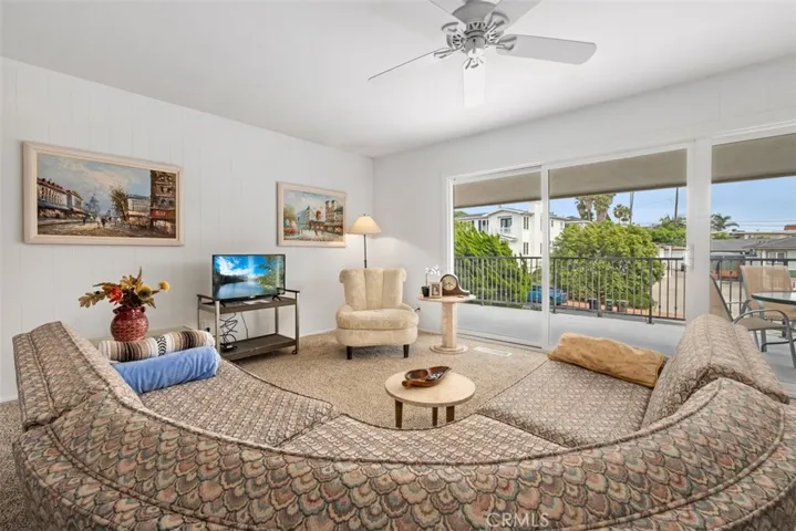 122 W Avenida Valencia, San Clemente, California 92672
