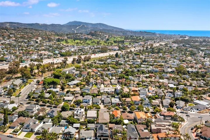 122 W Avenida Valencia, San Clemente, California 92672