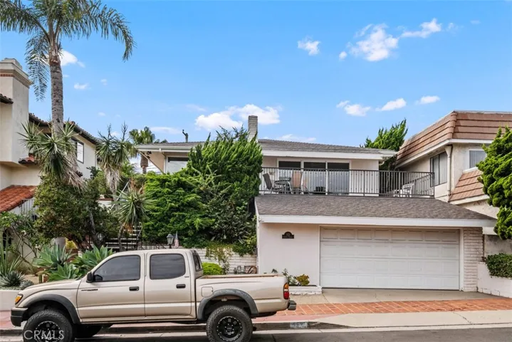 122 W Avenida Valencia, San Clemente, California 92672