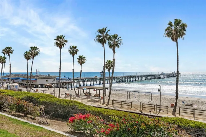 122 W Avenida Valencia, San Clemente, California 92672
