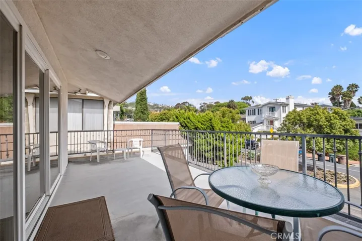 122 W Avenida Valencia, San Clemente, California 92672