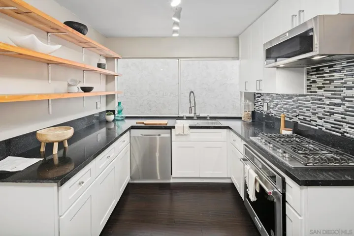 2475 Beryl Street, San Diego, California 92109
