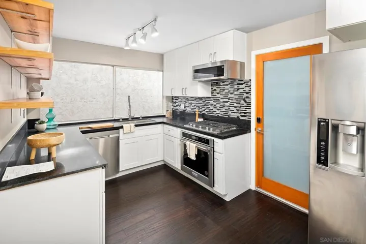 2475 Beryl Street, San Diego, California 92109