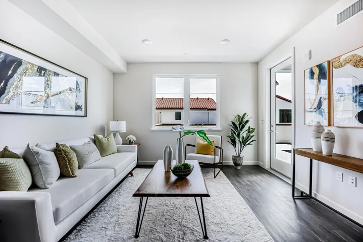 1850 El Camino Real 325, Santa Clara, California 95050