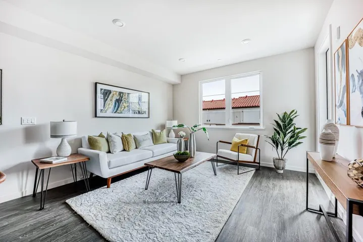 1850 El Camino Real 325, Santa Clara, California 95050