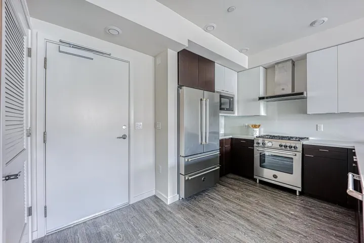 1850 El Camino Real 325, Santa Clara, California 95050