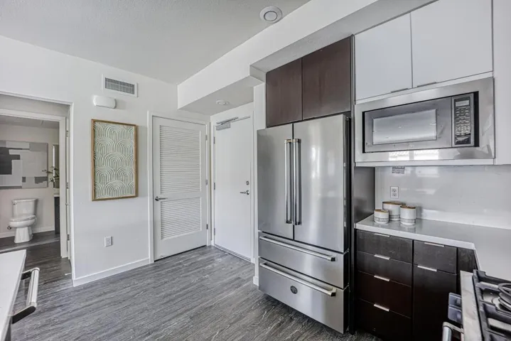 1850 El Camino Real 325, Santa Clara, California 95050