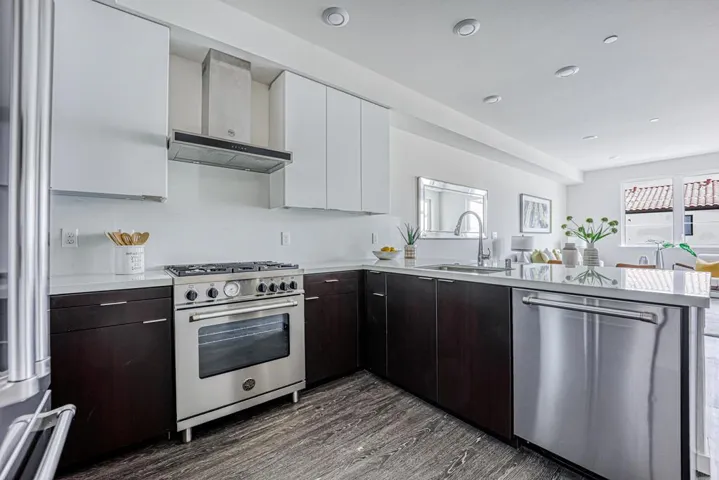 1850 El Camino Real 325, Santa Clara, California 95050