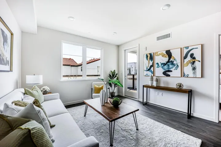 1850 El Camino Real 325, Santa Clara, California 95050