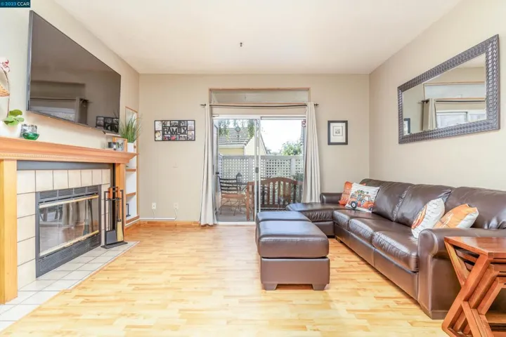 911 Waterford Pl, Pinole, California 94564