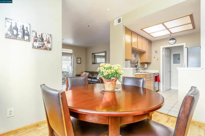 911 Waterford Pl, Pinole, California 94564