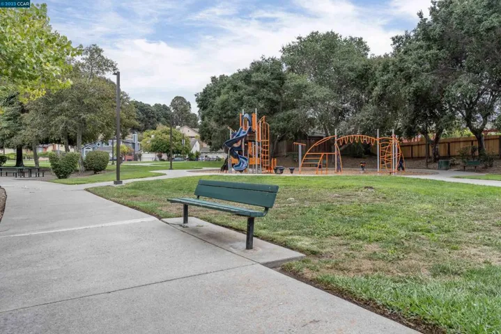 911 Waterford Pl, Pinole, California 94564