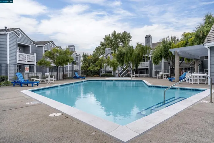911 Waterford Pl, Pinole, California 94564