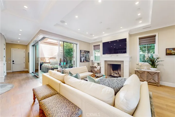 2691 Crestview Drive, Newport Beach, California 92663