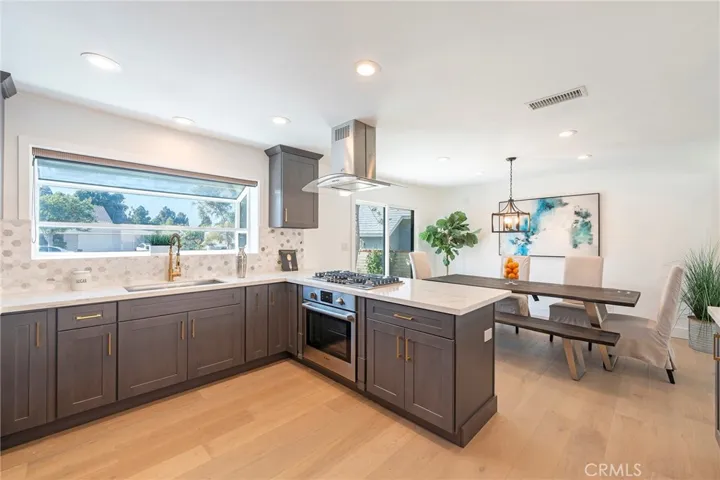 2812 Nevis Circle, Costa Mesa, California 92626