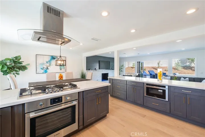 2812 Nevis Circle, Costa Mesa, California 92626
