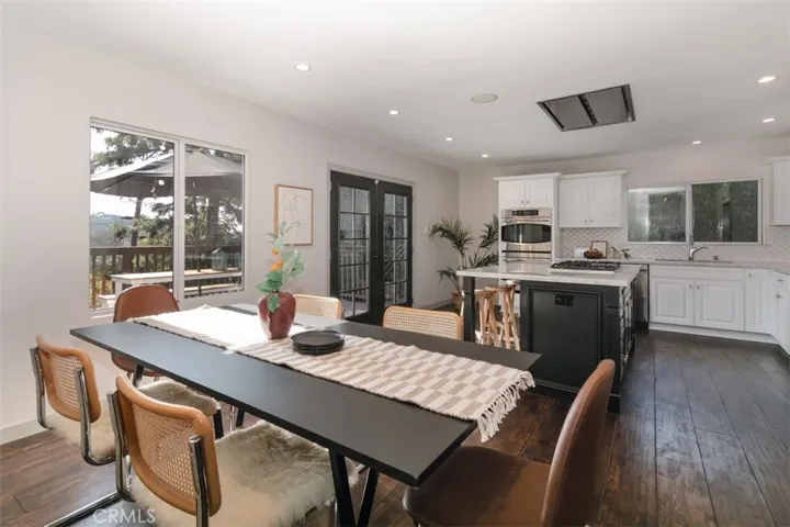 5166 High Crest Avenue, Los Angeles, California 90041
